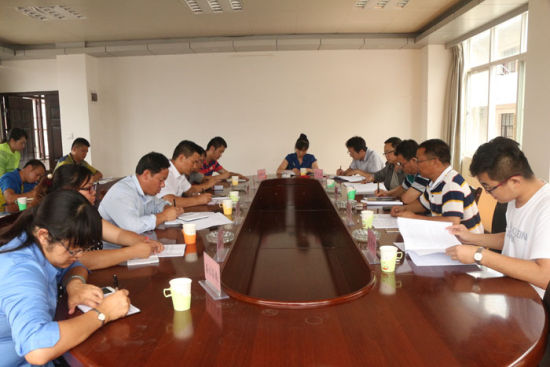 云南省移民开发局督查龙陵大中型水库移民后期扶持项目