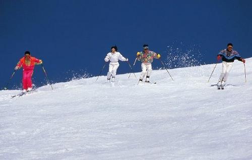 贺兰山滑雪场图片