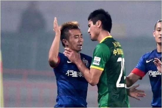 邵佳一与柏佳骏发生冲突