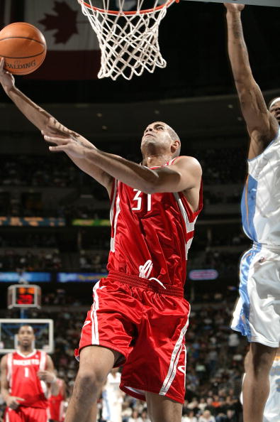 图文-[nba]火箭90-86掘金 巴蒂尔篮下勾手上篮