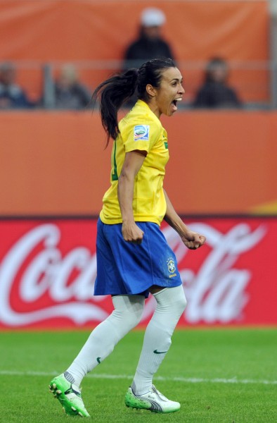 图文-女足世界杯巴西3-0挪威 玛塔进两球激动不已_国内足球-女足_新浪