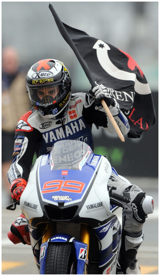 motogp法国站洛伦佐雨赛夺冠 罗西亚军重返领奖台