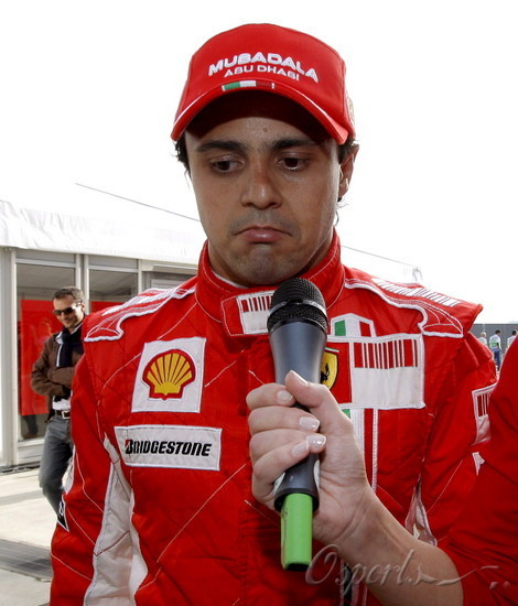 图文f1日本站排位赛采访马萨时候不对