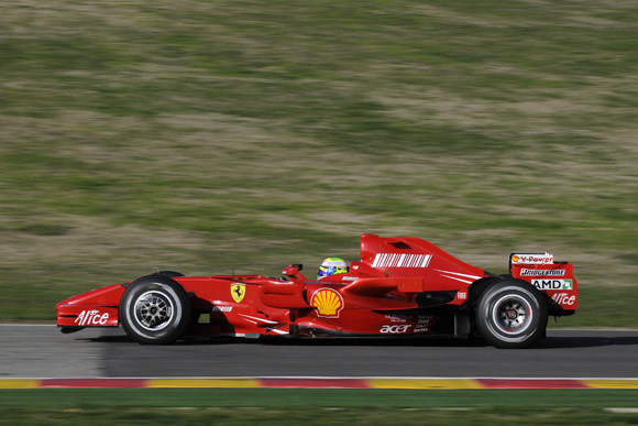 图文-马萨穆杰罗测试f2007 f2007头顶的摄像头已被