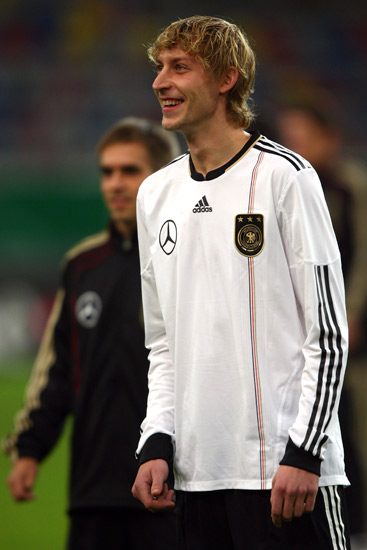 图文日耳曼战车微笑备战热身赛重返国家队很开心