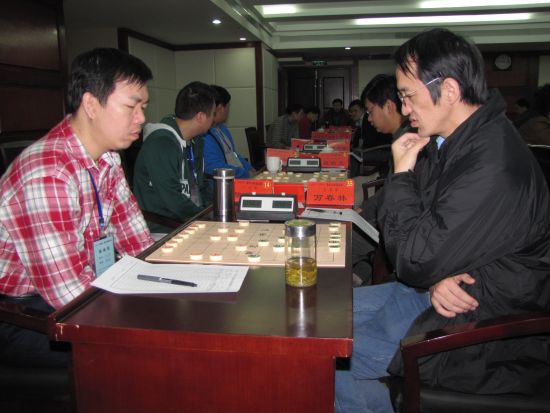 象棋大师黎德志图片