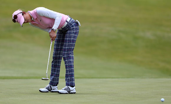 高清图-魏圣美怪异的推杆姿势