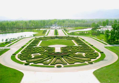 图文-文化展之华彬庄园美景图 鸟瞰花坛