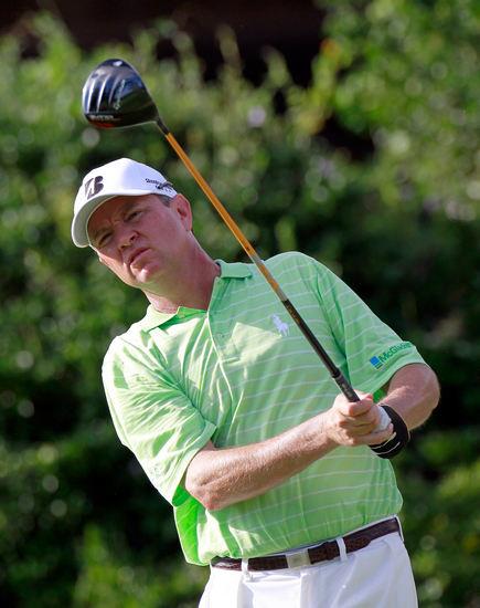 星期六,斯图尔特-艾波比(stuart appleby)在最后三个洞连抓3只小鸟