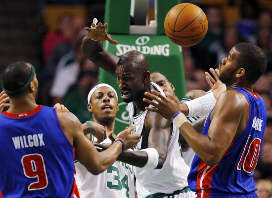 图文—nba常规赛凯尔特人101-90活塞 狼王张牙舞爪