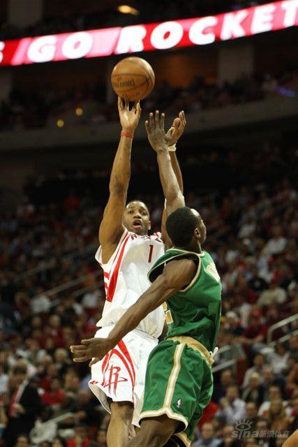 图文nba常规赛凯尔特人vs火箭麦蒂后仰跳投