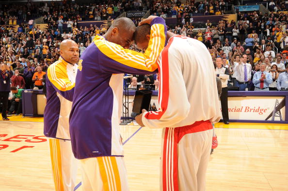 图文常规赛火箭vs湖人科比与阿里扎耳语