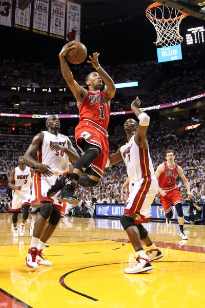 图文季后赛公牛vs热火iii罗斯飞身上篮