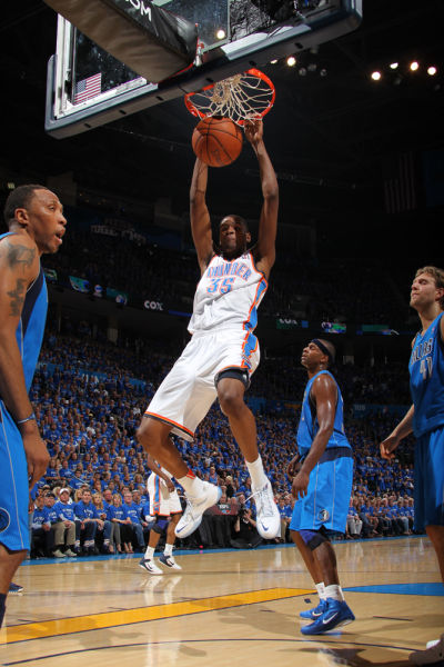 图文西部决赛iv小牛vs雷霆杜兰特双手暴扣