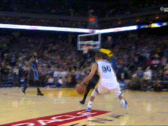 动图-库里:投的准就是任性_篮球-nba_新浪竞技风暴_新浪网
