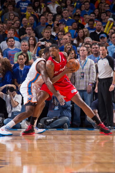 图文常规赛快船111117雷霆乔丹低位单打