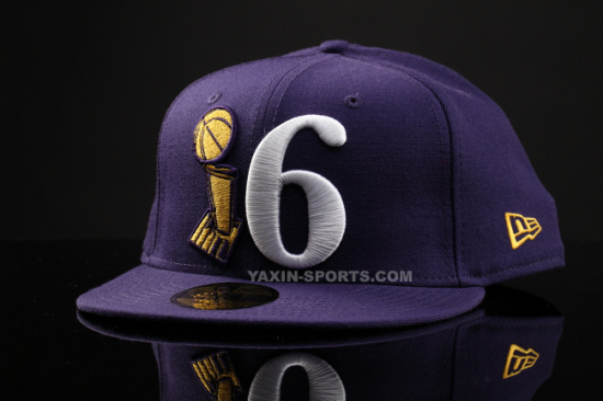 以数字16代表湖人2010年夺得第16座nba总冠军奖杯