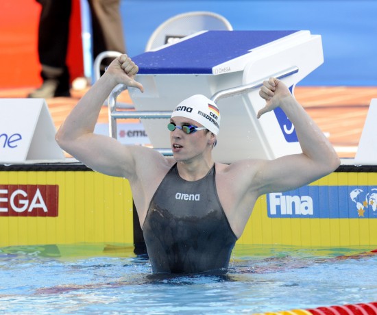 比德尔曼新浪体育讯 "游完20米之后,我就已经确信自己能赢了.