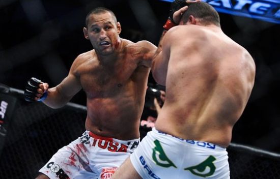 ufc157轻重量级町田龙太(lyoto machida)即将迎来丹-亨德森(dan