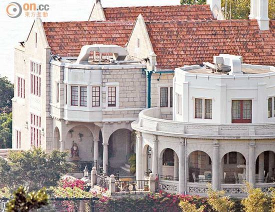 曝郭晶晶儿子将价值千亿 霍家斥巨资打造婴儿王国