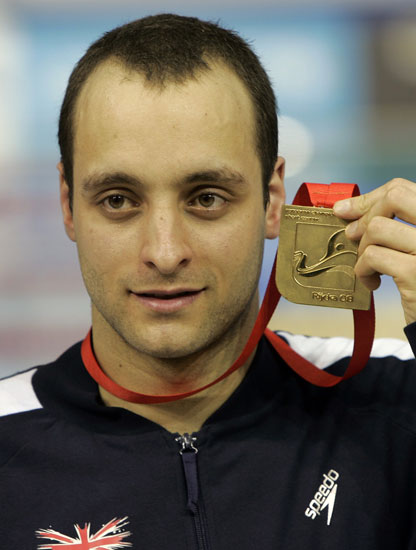 图文欧洲短池游泳锦标赛英国选手夺得混合泳金牌