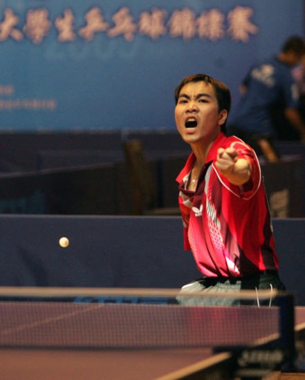 乒乓球锦标赛乙组男子单打决赛中,白帆以3比1战胜华中科技大学选手