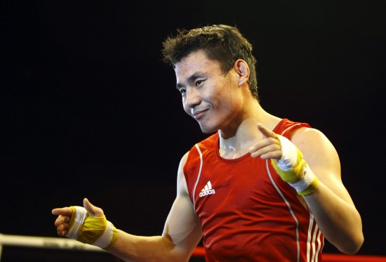 图文亚洲拳王争霸赛鸣锣开战李洋享受胜利喜悦