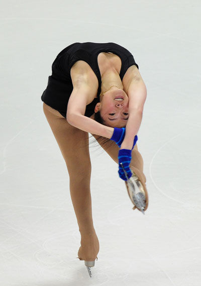 图文-花滑大奖赛美国站赛前热身 张圆圆动作优美