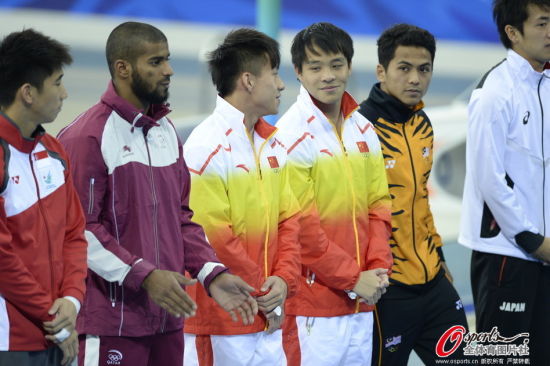 何超和哥哥何冲分获男子一米板冠亚军